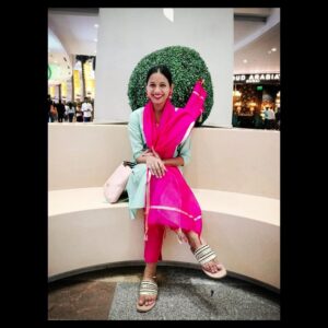 Mayuri Wagh Instagram - Do more of what makes YOU HAPPY.. ❣️
.
📷 : @shwetawagh1 
.
.
#behappy #beyou #smile #bepositive #positivevibes #happyface #happylife #believe #magic #staystrong #happysoul #mayuriwagh #marathiactress