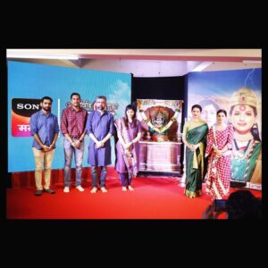 Mayuri Wagh Instagram - 'आशीर्वाद तुझा एकवीरा आई' 
पत्रकार परिषद ..❣️ 
.
.
.
#ashirwadtuzaekviraaai #pressconference #ekviraaai #positivity #blessed #promotiondiaries #actorslife #newshow #promotion #newbegining #sonymarathi #positivevibes #happyfaces #happysoul #mayuriwagh #marathiactress