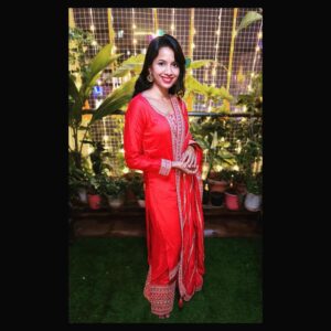 Mayuri Wagh Instagram - Diwali 2023…❣️🧿
.
.
.
#diwali #festivaloflights #celebration #red #love #happyface #happylife #happysoul #mayuriwagh #marathiactress