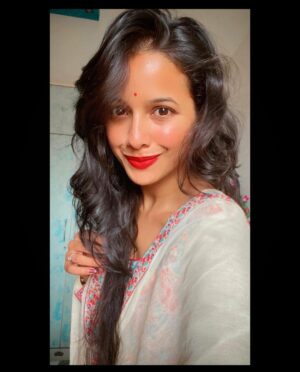 Mayuri Wagh Instagram - Magic in every moment…❣️🧿
.
.
.
#smile #believeinyourself #believe #magic #greatful #positivevibes #happyface #happylife #happysoul #mayuriwagh #marathiactress