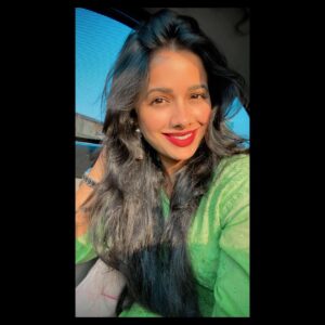 Mayuri Wagh Instagram - Glowing from sunshine kisses…❣️🧿
.
.
.
#Sunkissed #glow #smile #happy #happyface #happyvibes #happylife #happysoul #mayuriwagh #marathiactress