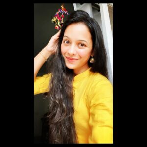 Mayuri Wagh Instagram - Self love adds wings to your heart, you fly❣️
.
.
.
#smile #loveyourself #life #shine #glow #flyhigh #behappy #bebeautiful #beyou #weekend #weekendvibes #positivevibes #happyface #happylife #happysoul #mayuriwagh #marathiactress