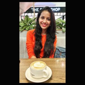 Mayuri Wagh Instagram - Celebrate yourself,
nobody knows what it takes to be you…❣️
.
.
📷: @pratiksha_shiwankar 
.
.
#smile #celebrate #life #shine #glow #behappy #bebeautiful #beyou #weekend #weekendvibes #positivevibes #happyface #happylife #happysoul #mayuriwagh #marathiactress