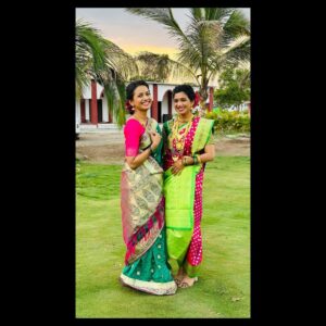Mayuri Wagh Instagram - Colourful…❣️
.
.
.
#ashirwadtuzaekveeraaai #photodump #latepost #wedding #tanishiva #reelcouple #shoot #memories #actorslife #sonymarathi #mayuriwagh #marathiactress