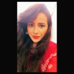 Mayuri Wagh Instagram - Elegance in black and white…❣️ . . . #blacknwhite #elegant #longhair #blessed #blessedlife #positivevibes #happy #happylife #happyvibes #happyface #happysoul #mayuriwagh #marathiactress