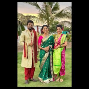Mayuri Wagh Instagram - Colourful…❣️
.
.
.
#ashirwadtuzaekveeraaai #photodump #latepost #wedding #tanishiva #reelcouple #shoot #memories #actorslife #sonymarathi #mayuriwagh #marathiactress