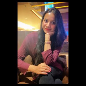 Mayuri Wagh Instagram - It’s that heart of gold and stardust soul that make you beautiful…❣️
.
.
.
#smile #shine #glow #behappy #bebeautiful #aboutlastnight #fridaynight #selfdate #happyface #happylife #happysoul #mayuriwagh #marathiactress