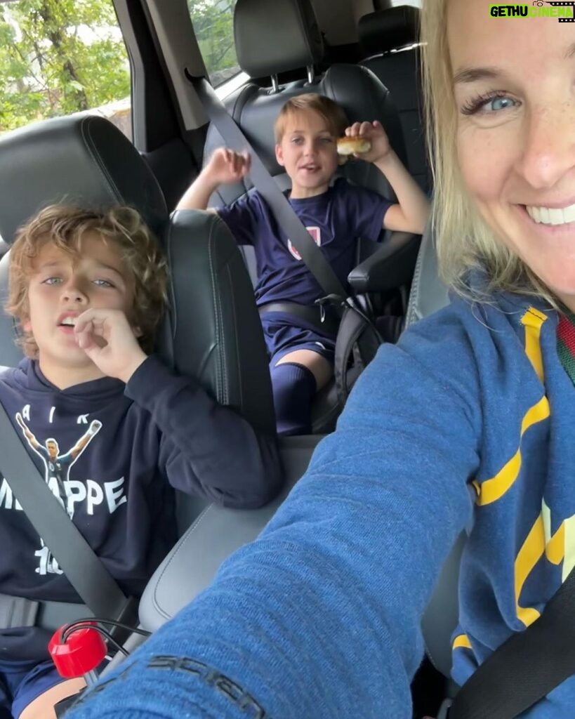 Meaghan B. Murphy Instagram - Yay or Nay: If you REALLY want to get to know your kids + their friends, drive carpool! 🚕 For me, its like I’m somehow invisible in the driver's seat—a fly 🪰🔍on the wall—and they tell ALL!!! 🕵️ Then I chime in because I can’t control myself and blow my cover 🤦🏼‍♀️🤣 I can’t be alone in this! #carpooling #carpool #momstaxi #momlife #momlifebelike Mom"s Taxi