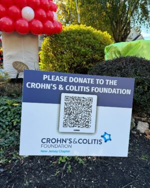 Meaghan B. Murphy Instagram - Mamma Mia! My fully charged friend ⚡️Danielle (p. 177 of YFCL) + @dreamfactoryballoons 🎈have outdone themselves once again to raise $ and awareness for @crohnscolitisfoundation_nj 

For the 10th year, friends and neighbors are invited to tour the balloon fantasy land, spin the wheel, win a prize & make a donation for the Crohn's and Colitus Foundation. Danielle started the tradition as a way of coping after their 9-year-old was diagnosed with the disease. I celebrate + admire her for channeling pain into purpose. It feels good to do good! Click the donation button to give back.

And in case you were wondering, my last-minute costume = French Kiss! Get it: Beret + Kiss concert tee!

#balloonart #balloons #halloween #crohnsandcolitis
#bestfieldnj #kiss #mariobrothers