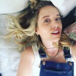 Megan Park Instagram - Feeling lucky to have a few hours off to eat snacks and watch trashy tv today 🙌