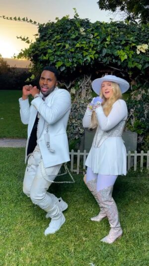 Meghan Trainor Instagram - We love seeing all of your videos to #HandsOnMe @meghantrainor 🐝