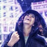 Melani Olivares Instagram - …si llueve, mira pa’rriba…que caiga el agua y déjate ser… Foto: @zappa_tony ❤️❤️❤️❤️