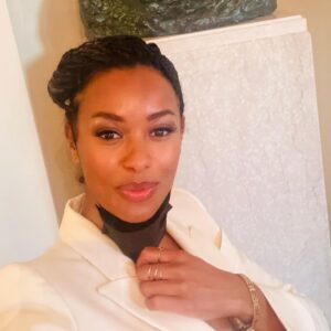 Melanie Liburd Instagram - What a week it's been. This is me just before I entered the Blue room in The White House and met The President of The United States, The First Lady and The Vice President. We celebrated Black History Month with some of the most in inspiring and influential people in this country and it was such an honor. So wonderful and I'm still pinching myself. 🤍 #whitehouse