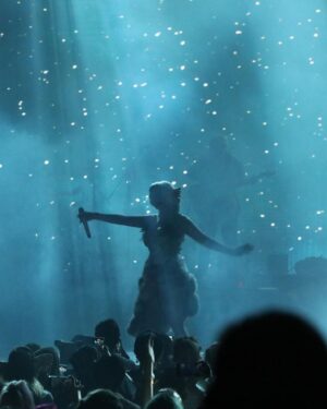 Melanie Martinez Instagram - the 𝖕𝖔𝖗𝖙𝖆𝖑𝖘 tour has been so special 🪷🧚thank you all for bringing your sweet energy to these spaces. can’t wait to play the rest of these sold out shows for you magical beings!! we added one in Melbourne, AU on Feb 6 at margaret court arena - tickets this thursday 𓋼𓇗