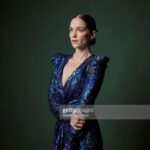 Melanie Scrofano Instagram - A #tiff story: 1. I’m so happy to be here! 2. It costs HOW MUCH to remove a watermark? 3. ……………. 4. I love watermarks. I was born with a watermark. This watermark is part of my soul. Stop staring at my watermark. 💄 @mar_gordon, retiree and poet 💇‍♀️ @aniyanandybeauty, Silver Lake enthusiast #TheEndOfSex #TheBeginningOfWatermarks @vortexmediainc #DoIReallyNeedToTagGettyImagesOr……..