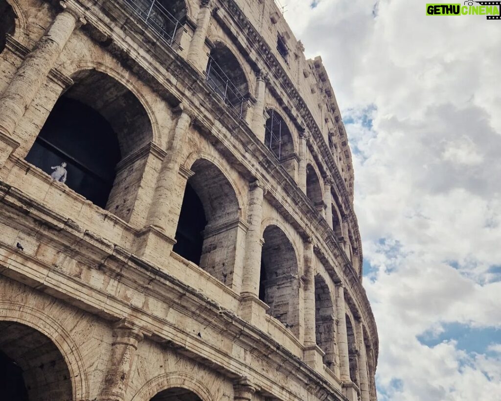 Melina Konti Instagram - 𝐑 𝐎 𝐌 𝐄 𝒅𝒖𝒎𝒑 #rome #italy #roadtrip #photodump #vatican #museum #stpetersbasilica #pieta #michelangelo #scuoladiatene #raphael #colosseum #breathtaking #experience #summer2022 #lifetime #trip #dream #travel @giannisranis ❤ Rome, Italy