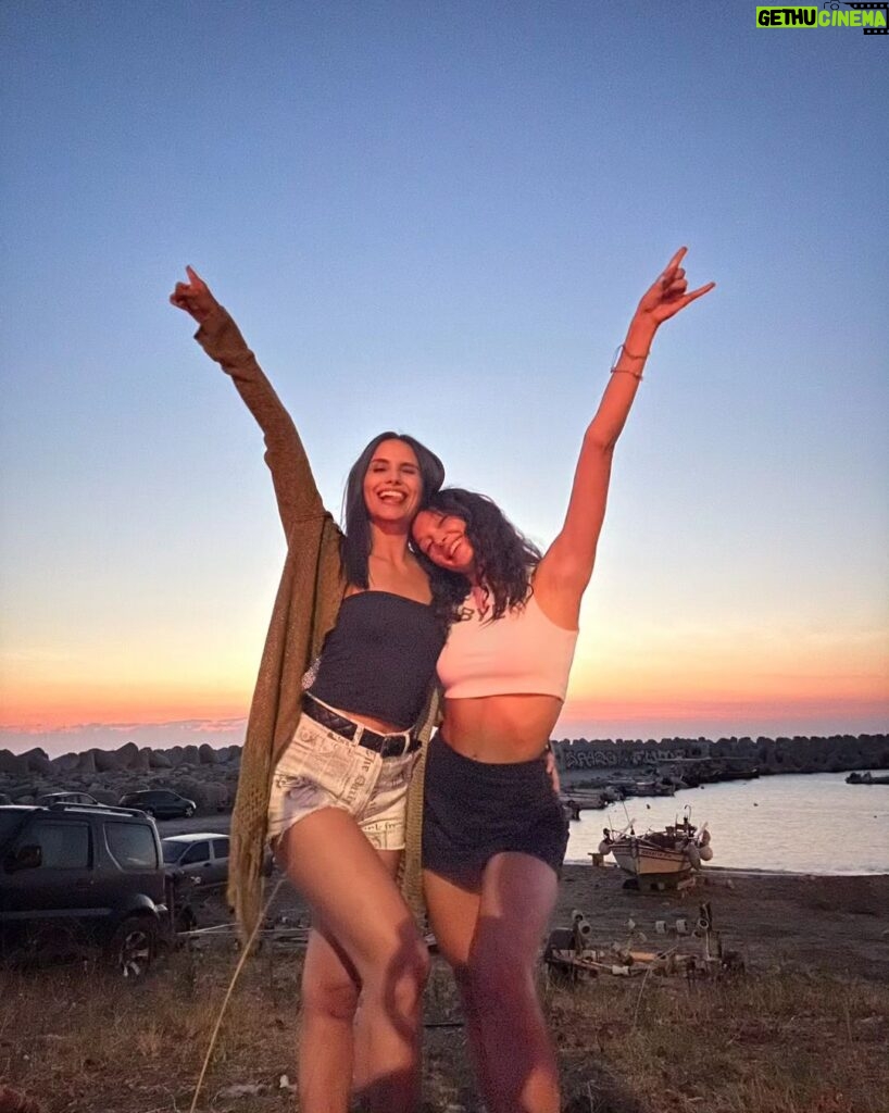 Melina Konti Instagram - Άλλο ένα μαγικό καλοκαίρι @choreftocamp 💚 #choreftocamp #pelion #choreftobeach #vacation #dump #summer #2023 #friends #love #memories #thankful #untilnexttime Chorefto Camp Pelion