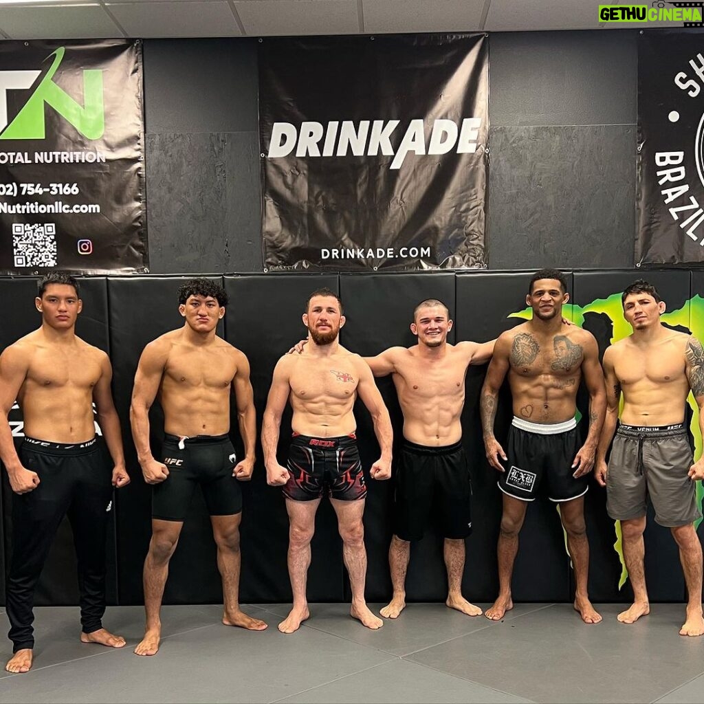 Merab Dvalishvili Instagram - Great rounds today with these Bantamweight killers 🗡️🦾🔥 Syndicate Mixed Martial Arts