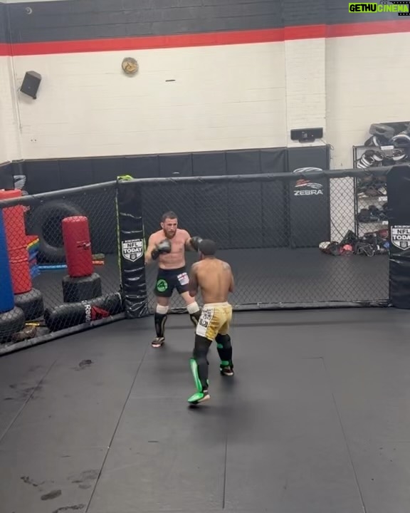 Merab Dvalishvili Instagram - Some sparring , some fun with my NY boys. Always great to come back and train and hang with them! 🦾 Longo and Weidman MMA