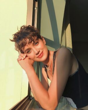 Merih Öztürk Instagram - 🌻