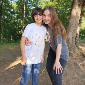 Metehan Parıltı Instagram - Mina ablam 🤍
@mina.derman
#oğlum #ceren #efe
