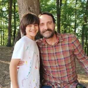 Metehan Parıltı Instagram - Timur abim 🤜🤍🤛
@timuracar 
#oğlum #ilyas #efe