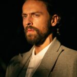 Metin Akdülger Instagram - Hanımlar Beyler, Uzun süredir canımdan çok sevdiğim @melikefelipe ile (ablam ve havalı eniştem) bir fotoğraf çekimi yapmak istiyorduk. @idiletisim 'den arkadaşım @simgebirben sayesinde gördüğünüz işi çıkaran ekibi topladık ve beraber böyle bir şey oluşturduk. @gqturkiye ' de bizim fotoğraflarımıza ve videomuza denge sayısında yer vermek istedi ve biz de mutluluk duyduk. Umarım seversiniz. ✌ Ekip; Fotograflar ve hikâye: @melikefelipe Styling: @rutkayozis Styling asistanı: @cagla.ust Saç makyaj: @onurbayramofficial Fotoğraf asistanı: @muzaffertemiiz Video - Yönetmen: @melikemugesahin Renk: @mesutkesici Görüntü Yönetmeni:@arinc.arisoy F.P:@ercnkrsz Video Asistanı: @atacanaydin1 Yazı: @alarakap Tüm ekip arkadaşlarıma ve @gqturkiye ye teşekkür ederim. Ladies and Gents, We've been looking for an opportunity to do a photoshoot with my dear sister and brother in law @ melikefekipe . Lucky us, my dear friend from @idiletisim @simgebirben helped us to gather this cool crew. So we got together and did this photoshoot. @gqturkiye saw it and decided to publish it on their new issue called balance. Hope u like it! Thank you @gqturkiye Peace! Crew; Photos and story: @melikefelipe Styling: @rutkayozis Styling assistant: @cagla.ust Hair and make up: @onurbayramofficial Photo assistant: @muzaffertemiiz Video - Director: @melikemugesahin Colorist: @mesutkesici Dop:.@arinc.arisoy Focus puller: @ercnkrsz Video Assistant: @atacanaydin1 Interview: @alarakap #gqdenge #duality #mystery Thank you! 🖤
