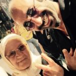Metin Yıldız Instagram - Canımın içi nur yüzlüm boncuk gözlüm özlediğim, sevdiğim, sığındığım, varlığımın nedeni Anneler günün cennet olsun🙏🌟❤ Tüm #anne lerin #annelergünü kutlu olsun"
