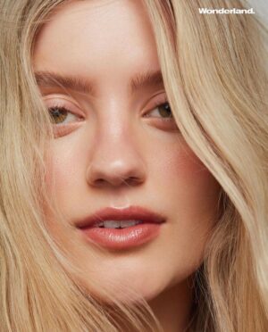 Mia Healey Instagram - @wonderland summer 22’ issue with @diorbeauty 🫶🏼 thank you so much !!

@jenncollins 
@nathanhejl 
@robsalty 
@bernadetdavood 
@narrativepr
