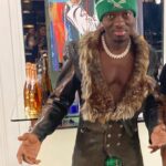 Michael Blackson Instagram - Tell me who your team is playing and I’ll give you the final score. Today my @philadelphiaeagles takes on my nephew and the fishes of the @miamidolphins, I’m not sure if a dolphin is a mammal or a fish but tonight it will be dinner to the eagles. Philly 32 Mia 24.