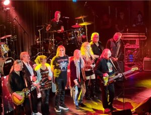 Michael Brinkenstjärna Instagram - Succé & Utsålt för 80 talets Artistgiganter som lyfte Luciakvällen 13/12 på Nya Circus / Stockholm 🏆 Www.artistscandinavia.se #80s #music #sweden #circus #lasselindbom #danhylander #ankibaggersfanclub #mikaelrickfors #shaboom #noice #peothyren #dagfinn #magnumbonum #snowstorm #instagood #instagram #brink #brinkenstjärna #stockholm 

Lasse Lindbom Dag Finn Dan Hylander Dan Hylander Ankie Bagger Peo Thyrén Mikael Rickfors Katrina And The Waves Magnum Bonum SNOWSTORMI Circus, Djurgården