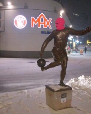 Michael Brinkenstjärna Instagram - Åsså 🔥😂
Har fröken Snusk med Armé intagit Göteborg 👊Mot Finsl i Mello 24 
Www.artistscandinavia.se