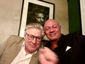 Michael Brinkenstjärna Instagram - Det blev En Helt Oväntad Fantastisk kväll i Goda vänners lag som bästa Nisse chefade ihop 🏆 å Patrik Isaksson ägde scenen 🔥Världsklass 💪 Mr Brink #brink #brinkenstjärna #dj #djs #instagram #instagood #famous #mylife #music