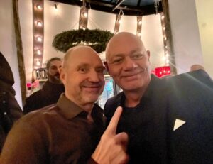Michael Brinkenstjärna Instagram - Det blev En Helt Oväntad Fantastisk kväll i Goda vänners lag som bästa Nisse chefade ihop 🏆 å Patrik Isaksson ägde scenen 🔥Världsklass 💪 Mr Brink #brink #brinkenstjärna #dj #djs #instagram #instagood #famous #mylife #music