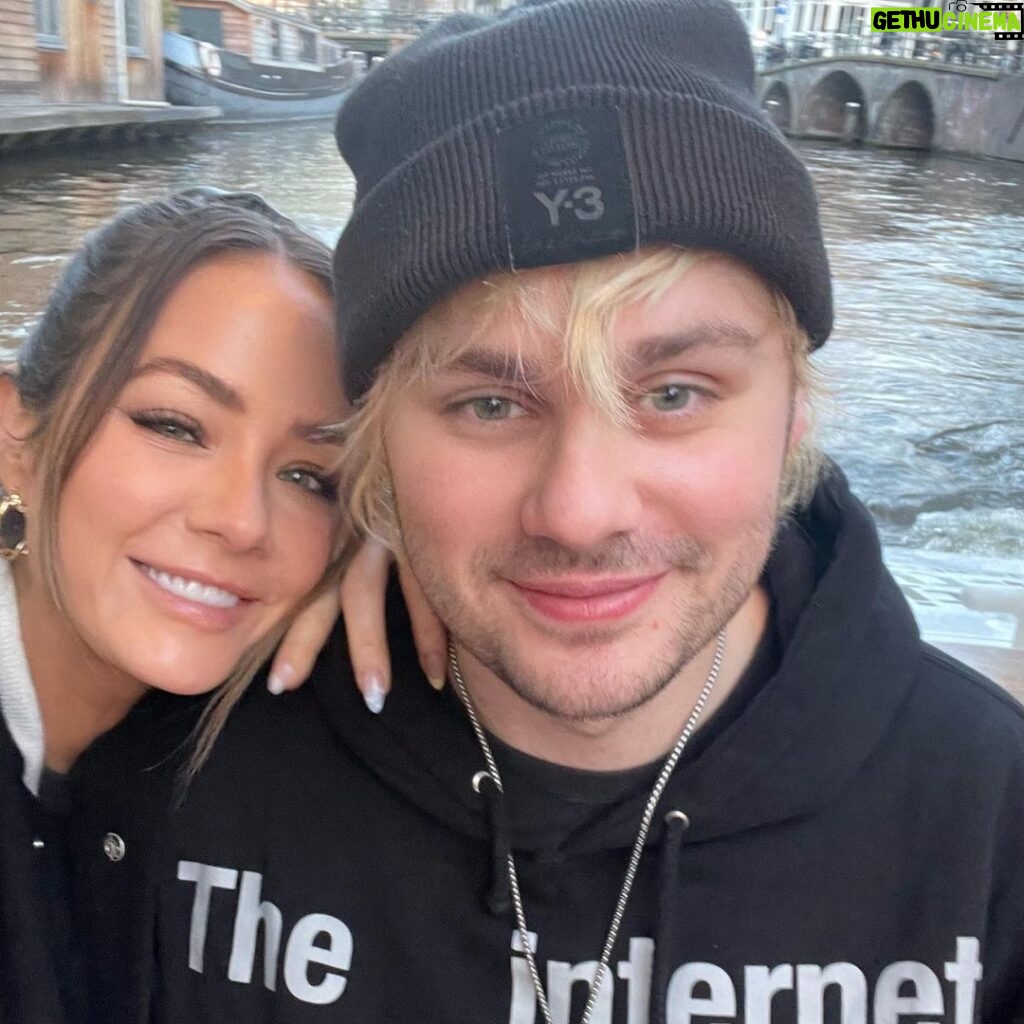 Michael Clifford Instagram - I am the luckiest man in the world because of you. every day I wake up and acknowledge how grateful I am for you and for our life. I love you more than you will ever know❤ you will always rid me of the blues 🥰