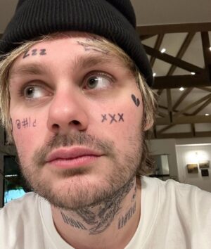 Michael Clifford Instagram - some would say we failed halloween this year, but 50% off at spirit halloween seems like a win to me