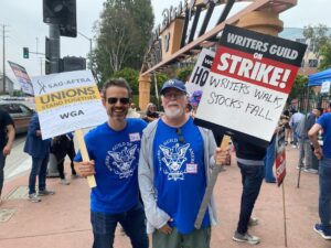 Michael Connelly Instagram - With @chrisgorham -  the bad guy on The Lincoln Lawyer but he’s the good guy today! #wgastrike #wgastrong