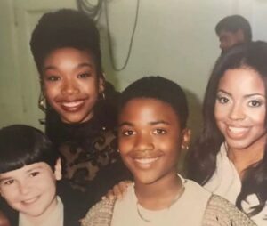 Michael Fishman Instagram - What an amazing life I have had. A fan sent me this memory surrounded by @brandy @rayj @shaniceonline

#throwback #throwbackthursday #memories #tbt