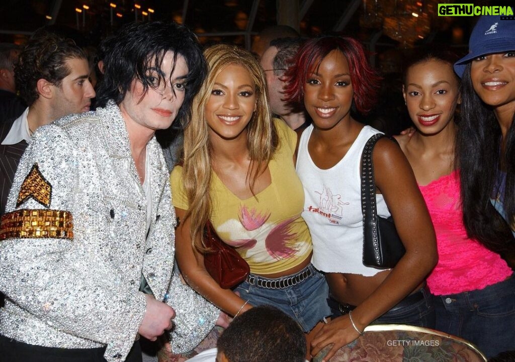 Michael Jackson Instagram - This week in 2001 - Michael Jackson with left to right - Beyoncé, Kelly Rowland, Solange, and Michelle Williams - at the taping of his 30th Anniversary Celebration in New York City.