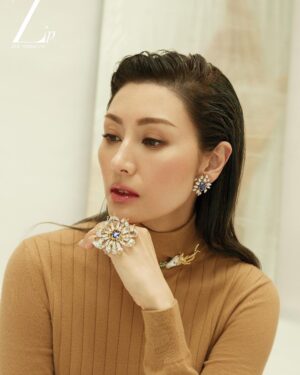 Michelle Reis Instagram - Been a while ...😀

Thanks @wendyso_zipmagazine 
@nichol_yip @omix 

#November
#2020