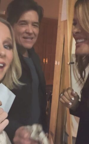 Michelle Stafford Instagram - A little SKIN NATION BTS 💛 with some of my favorite people 💛💛💛💛 @lauralee_bell @therealmichaeldamian @skinnationbeauty #iamskinnation