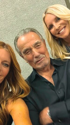 Michelle Stafford Instagram - Thank you all for coming out. I was really happy I got Disco Mary in here ❤️ It’s been a while! So exciting to hug you and love you and squeeze you!! Thank you for the beautiful support you show us.❤️❤️❤️ #YR #YRfanvent