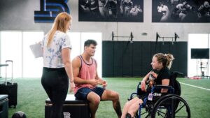 Mickey Gall Instagram - I got to teach some boxing to this little superstar @aubrey_beast20 last week @barwismethods . She is going back home to Ohio we are all going to miss her beautiful smile and energy so much . I’m excited to connect her with my friends @immortalmartialarts so she can continue her training at home!

📸 @adlergarfieldphoto