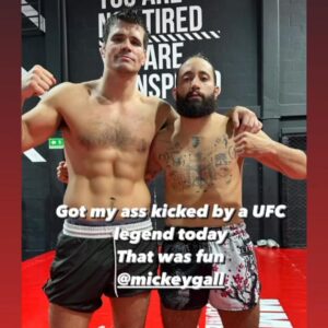 Mickey Gall Instagram - Great training @mmacolombia with mi hermanos @elpatronmma & @sebaspitbull a couple of top mma prospects over in Colombia. I’m lookin forward to having them @killcliff_fc to get more work together & w the team

My biggest brother @gerarddgaf and I been puttin in work together across the world & mucho grande things coming w @slicknthickshow