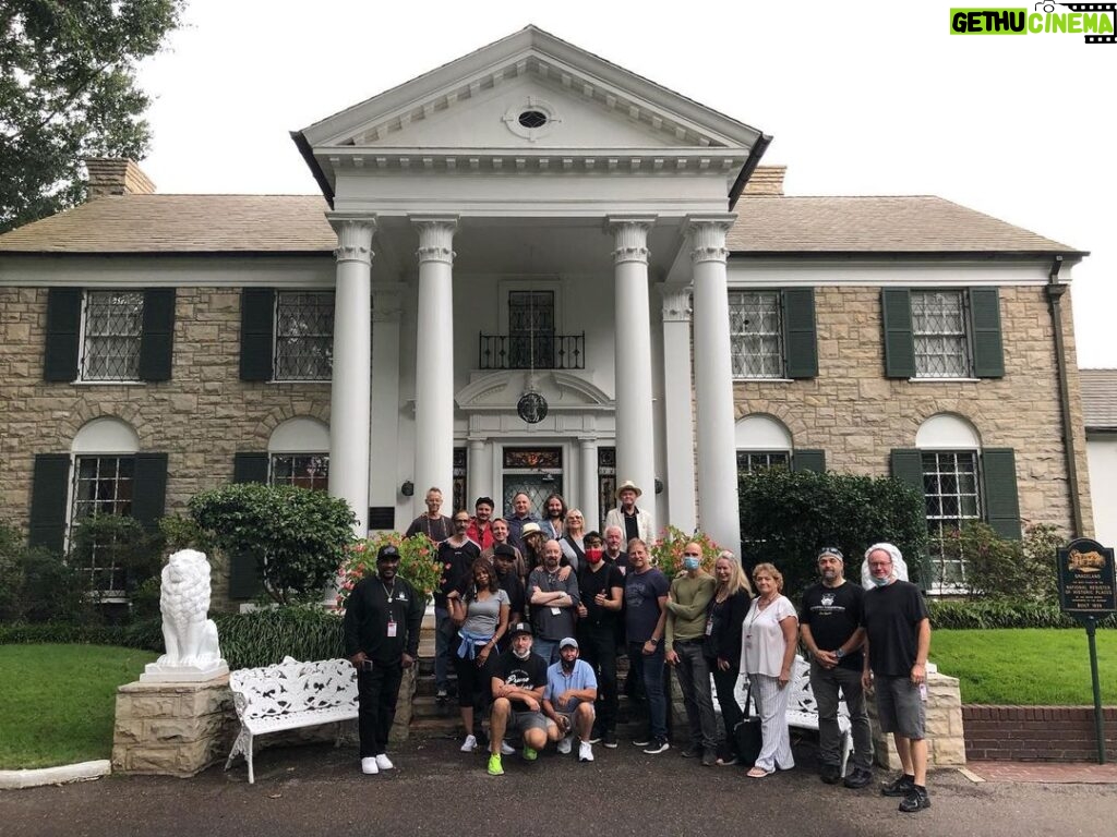 Micky Dolenz Instagram - @themonkees crew and band at Graceland today! #themonkees #graceland #elvis #tourlife @visitgraceland Elvis Presley's Graceland