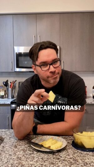 Miguel Augusto Rodríguez Instagram - ¿Te gusta la piña? Seguramente conoces varias de sus propiedades y beneficios pero, ¿conocías este dato? Hoy @MiguelAugusto20 nos cuenta en esta nueva entrega de #EntreParéntesis acerca de las piñas carnívoras.