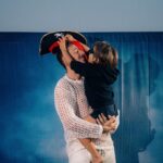 Miguel Cristovinho Instagram - ‘eu continuo igual, o mesmo puto a tentar ser mais crescido / e o teu neto é um pirata como eu era’ • obrigado por todas as mensagens de amor que têm enviado, não há da melhor do que sentir que algo que serve de cura para nós, serve de mil e uma emoções para vocês 🌻 comentem aqui a frase do Mãe que mais vos marcou