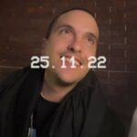 Miguel Cristovinho Instagram - 1 ano de 🏠 • hoje é dia de lembrar o que esta canção nos deu durante este ano, muitos motivos para celebrar e estar na presença uns dos outros. Esgotámos 3 coliseus, fomos a todas as capelinhas dos números, dos tops e das rádios, andámos pelo país inteiro a levá-la a todos vocês e ainda houve tempo para o o Coimbra, o Buba e o Kiko contribuirem para a taxa de natalidade nacional 🤰 Desde que saiu que esta canção é mais vossa do que nossa e é mais uma prova viva de que afinal o para sempre pode existir. O que nos uniu naquele jantar na Pipa nada nem ninguém irá separar 🤍 Se esta canção marcou o teu ano, deixa-nos aqui nos comentários o momento mais especial que tiveste com ela 🤞🏼
