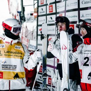 Mikaël Kingsbury Instagram - 🥇à la maison⚜️🇨🇦 What a night!!!!!!! Merci tout le monde pour les encouragements hier soir🙏🏼 On se voit ce soir😈 #worldcup #moguls #mmc