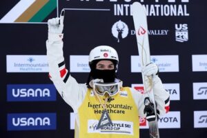 Mikaël Kingsbury Instagram - 100 podiums!!! 
Tough to drop in after a big crash in super final. I hope you’re doing well @mcquinn_george 🙏🏼❤️